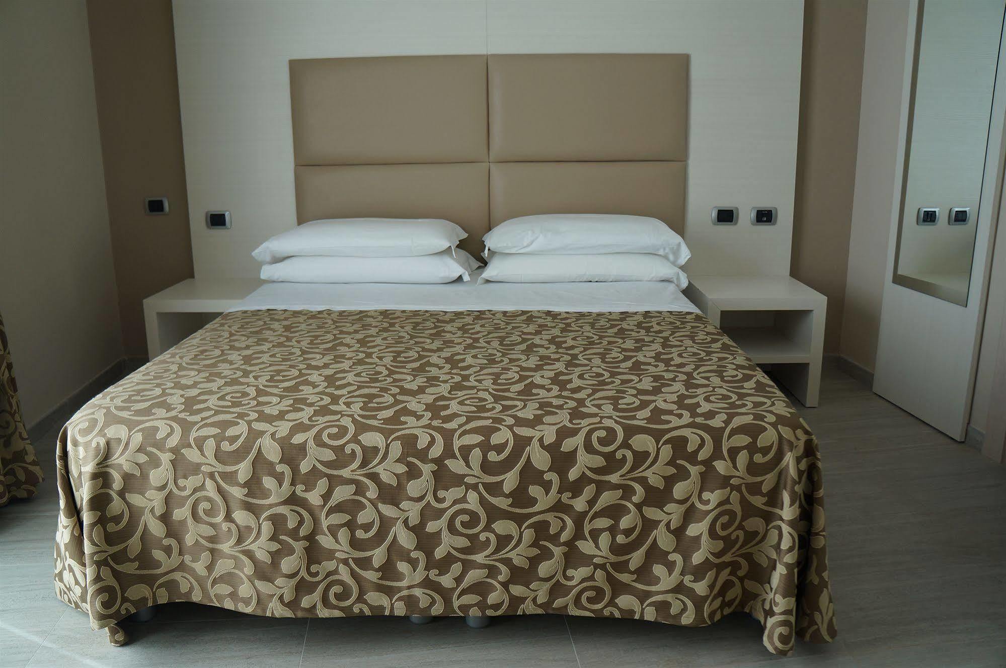 Hotel L'Approdo Anzio Eksteriør bilde
